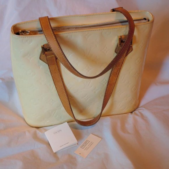 Louis Vuitton Houston Vernis PM Monogram Cream Leather Shoulder Bag / Handle - Picture 3 of 10